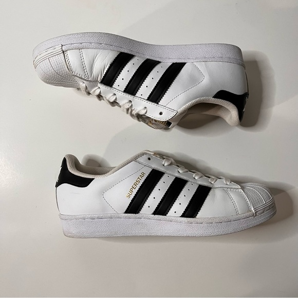 adidas Shoes - Adidas black and white superstar size 7.5